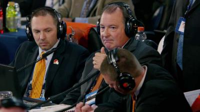 Draft Day' synopsis: Who does Sonny Weaver finally draft at #1 for Cleveland  Browns?