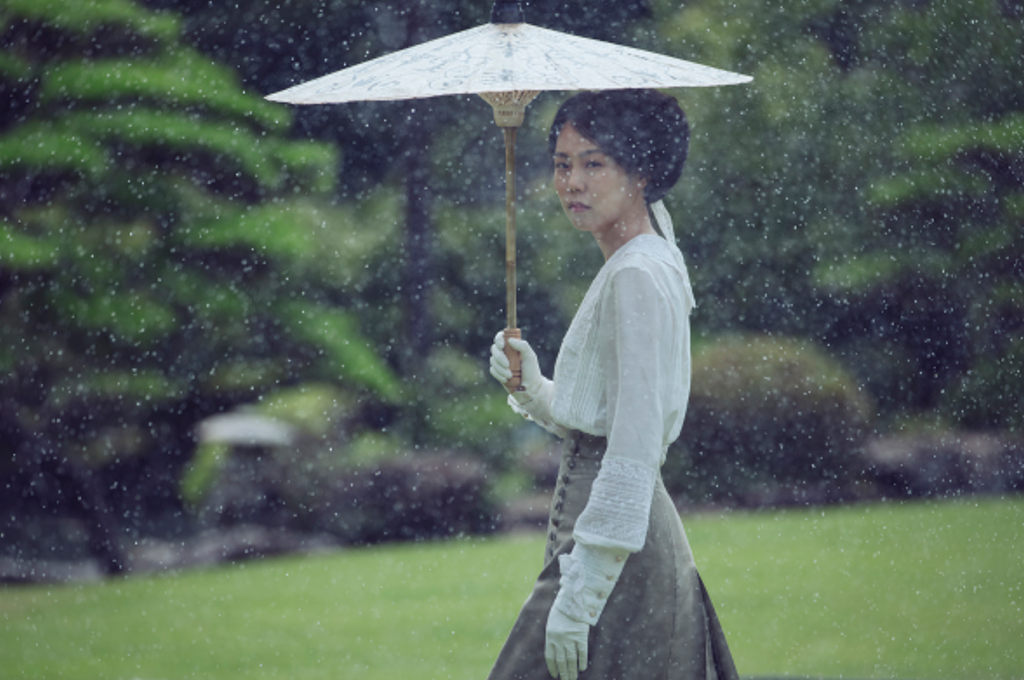 handmaiden-4